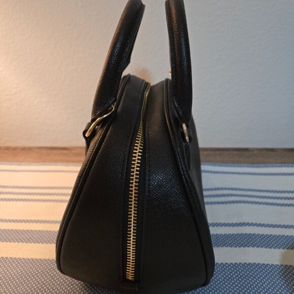 COACH CA202 - SYDNEY SATCHEL GOLD/BLACK - Picture 3 of 5